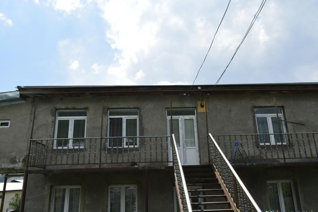 Hotel Zaza'S House à Kazbegi Extérieur photo